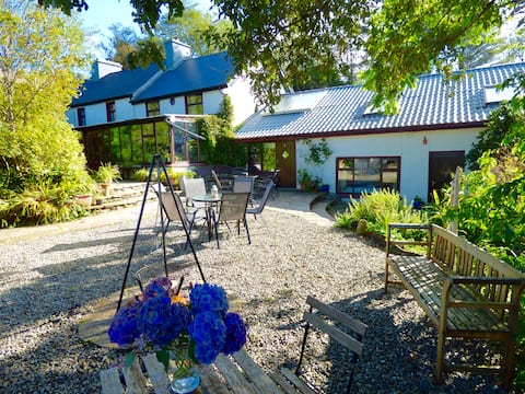 Hagal Farm 7 bedroom Rural Retreat near Bantry