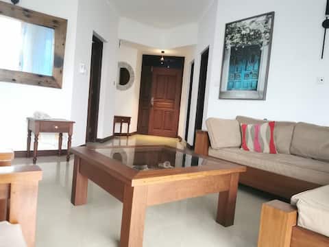 2 br apt with pool n Aircon 2 mins walk to beach