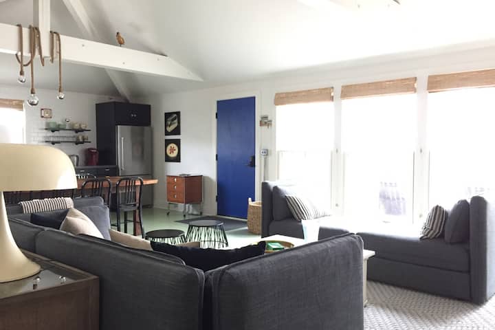 Three Sisters Cottage + Clubhouse With Ocean View - Kure Beach, NC