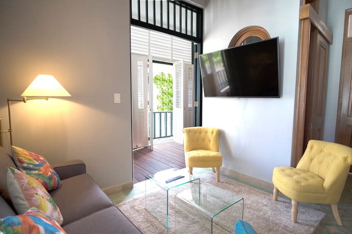 Amazing apartment with terrace and sea views X2