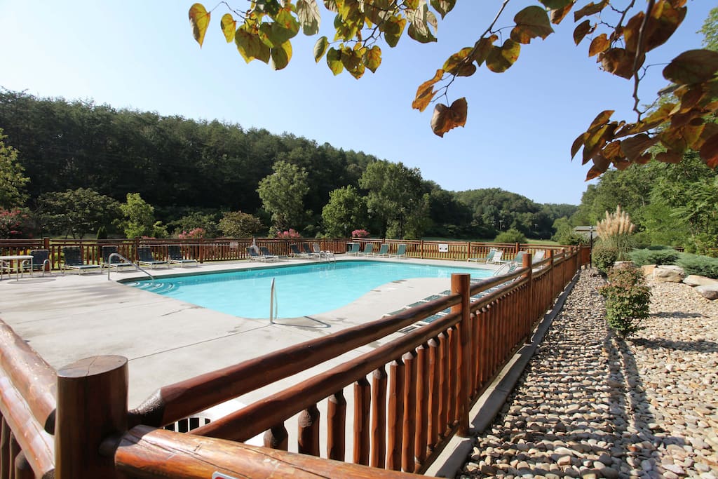 Arden Hill-Resort Outdoor Pool