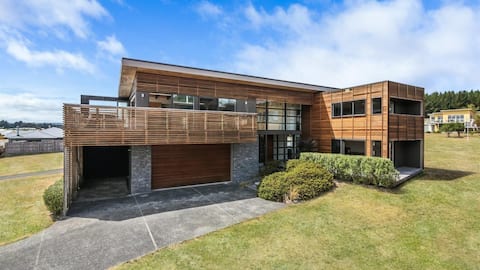 Masterpiece in Motuoapa