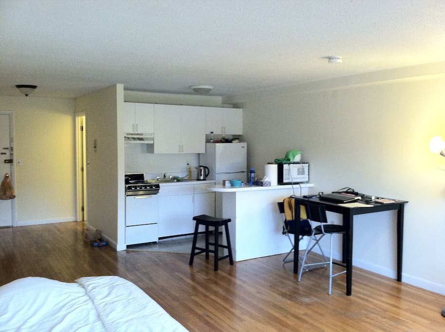 Semi-furnished BIG studio + kitchen