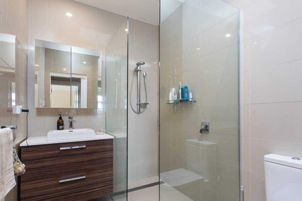 Modern Bathroom