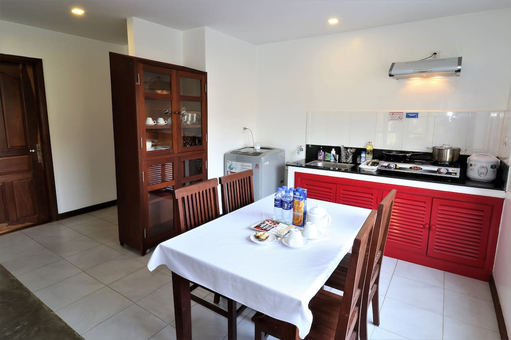 Fully equipped kitchen with all cooking utensils and plates and cutlery for up to 6 guests