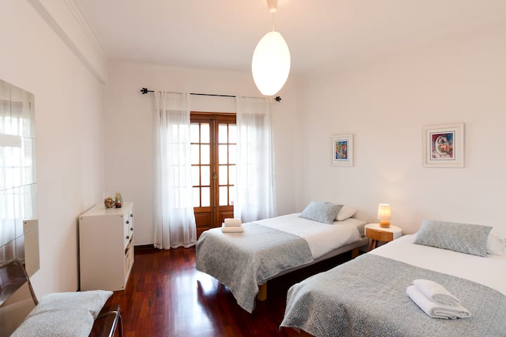 Bedroom 2 suite
