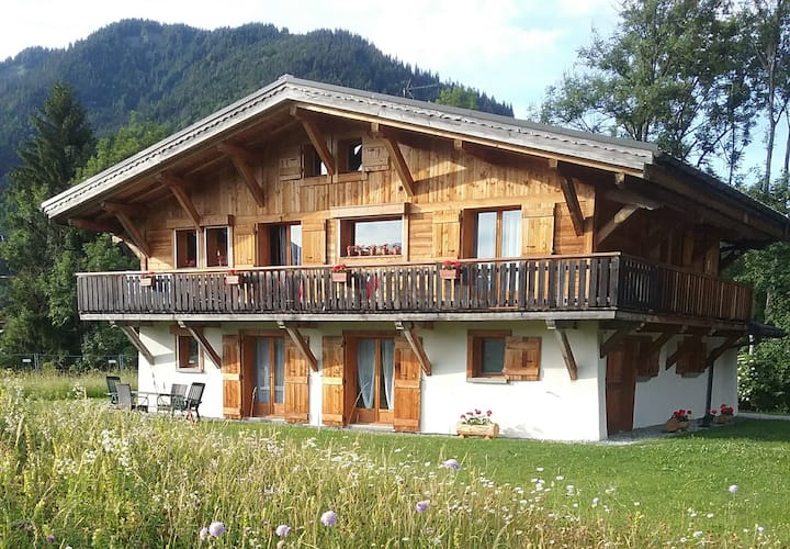 Ground floor apartment of a chalet