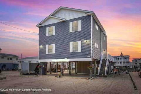 The Salty Dog - Brand New Listing