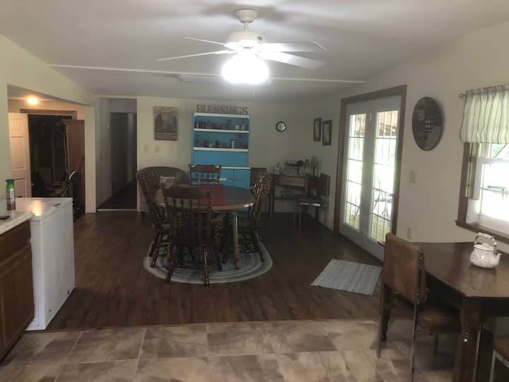 Harpers Ferry Vacation Rentals & Homes Iowa, United States Airbnb