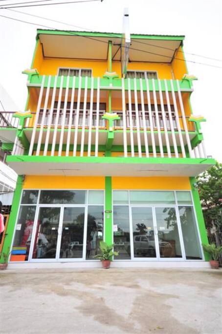 Stand alone building on main Mittapab Road