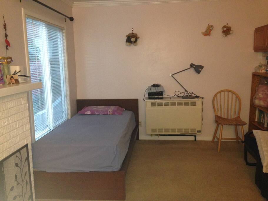 Living room single bed