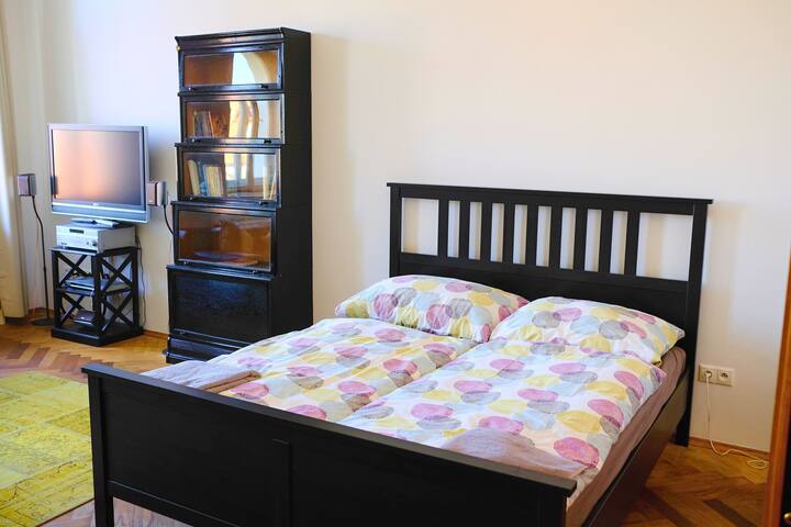 Romantic Loft Apartment Near Charles Bridge gallery image 4