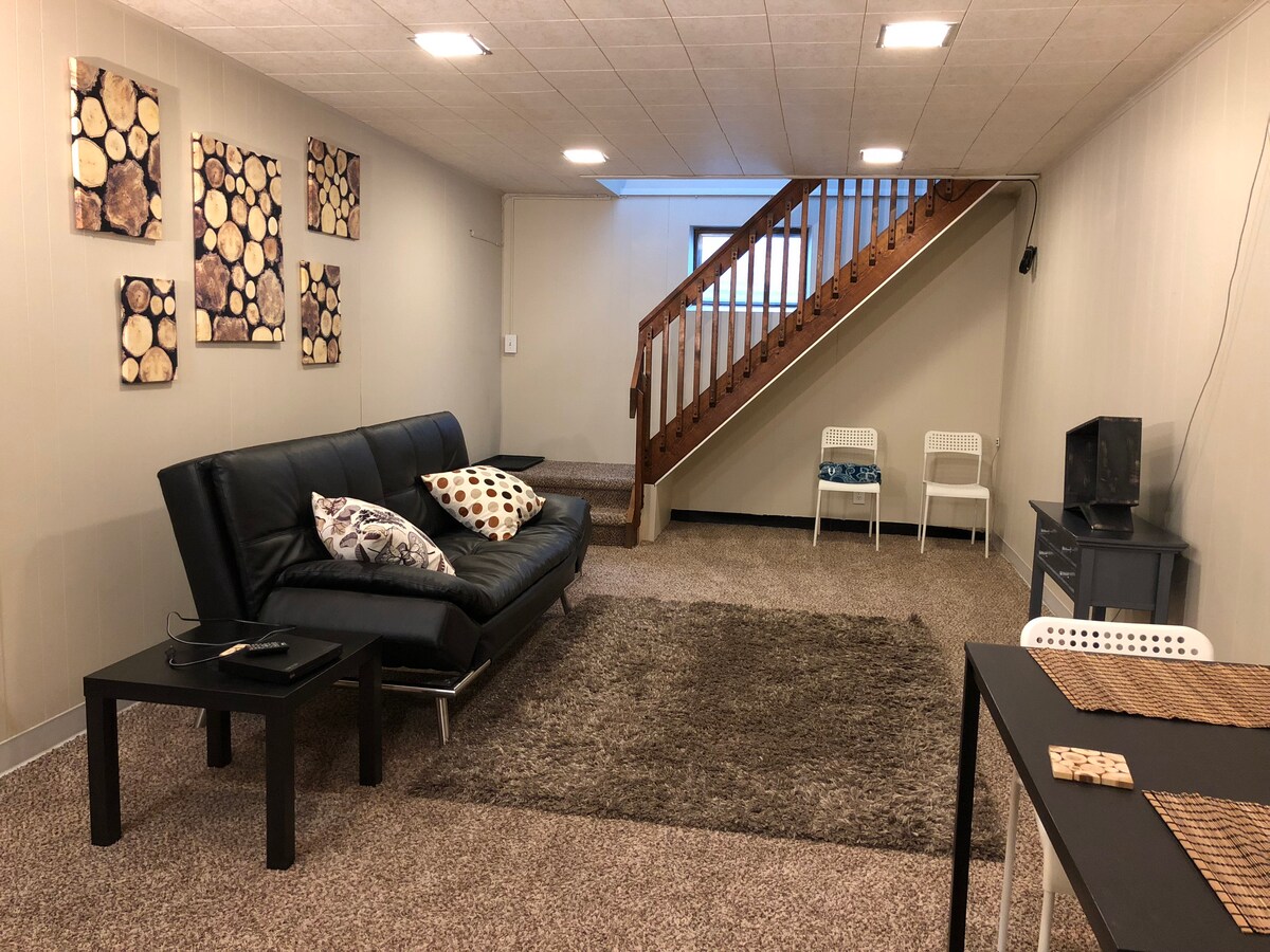 private basement apartment walk to belmar guest suites for rent in bath and body works belmar