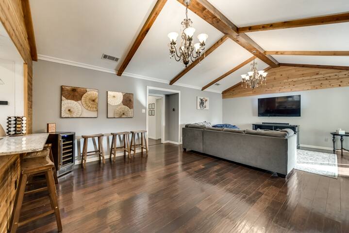 Large House 4 bedroom and 3Bath north Dallas gallery image 4