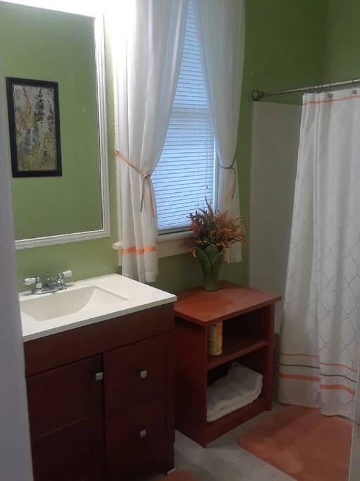 Full bathroom
