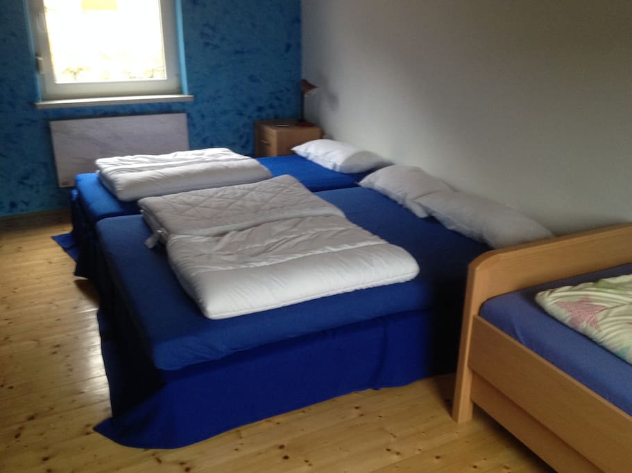 Schlafzimmer 2