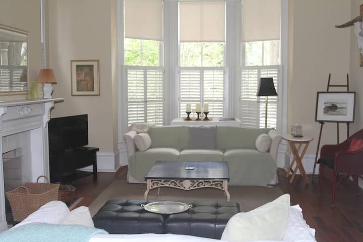 Southern Sky Townhouse - All The Comforts Of Home - Savannah, GA