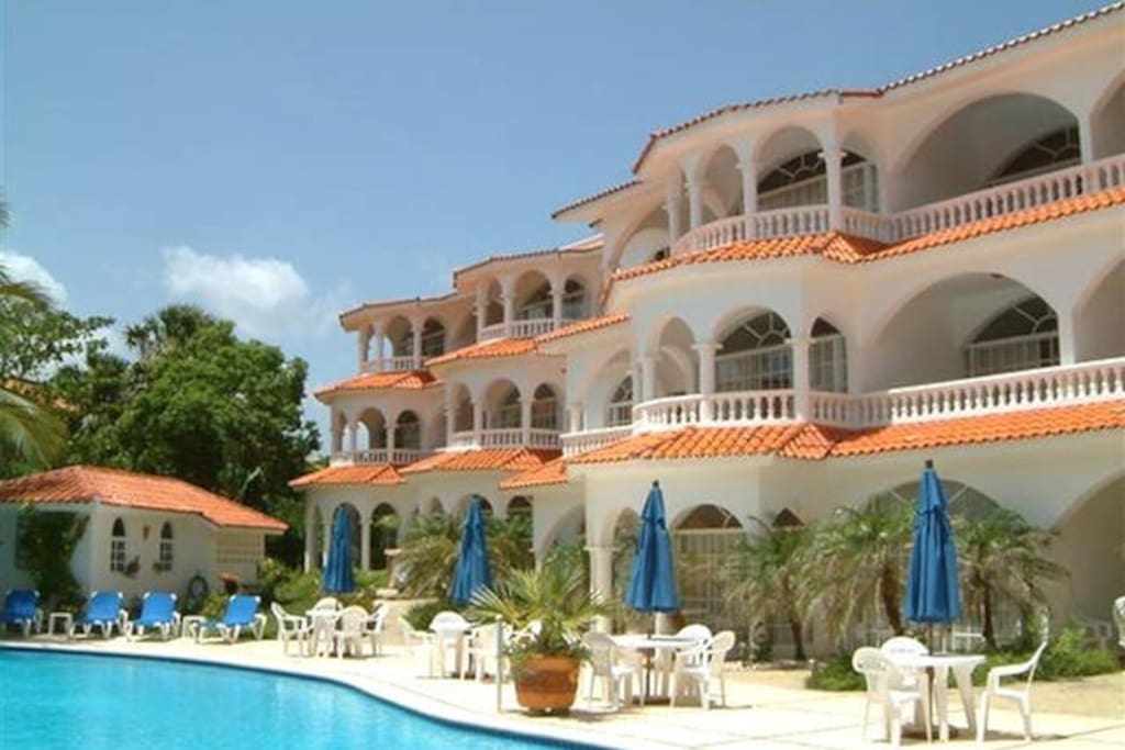 Beautiful Hideaway
Beach Resort