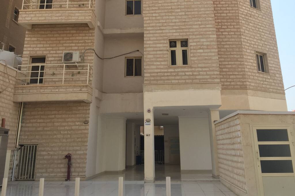 Apartment Kuwait Entrance