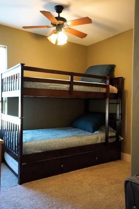 Bunk bed with trundle. 150 lb weight limit. Sleeps 3. Main level
