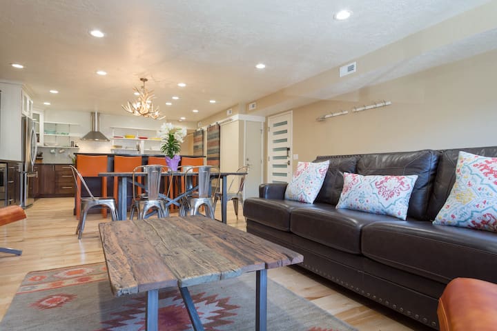 Winter Rate! Old Town/DV 2 bed+2 bath+ private spa