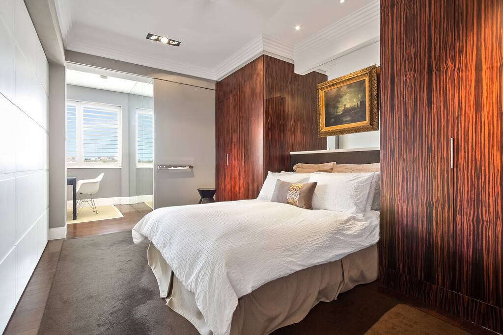 Luxury Queen Sized Bed