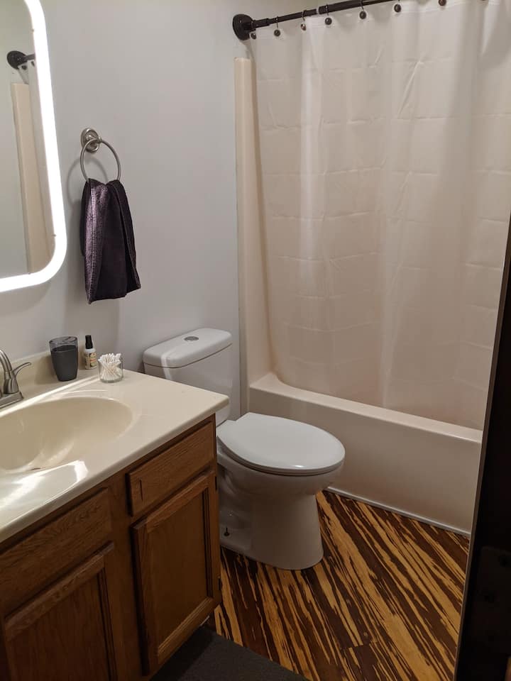 Spacious, Unique 3-bdrm Home with Hot Tub.