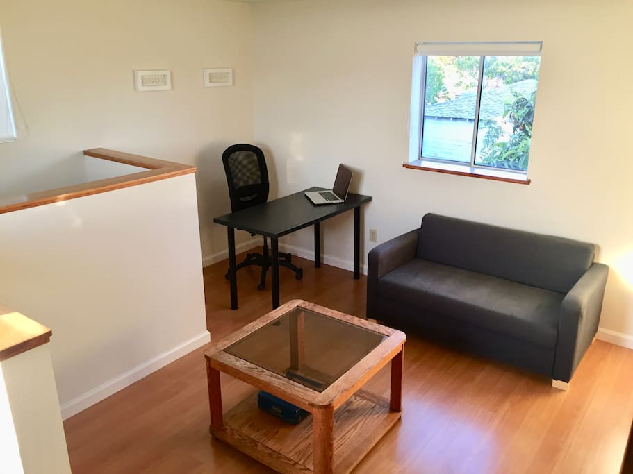 2nd floor Living room