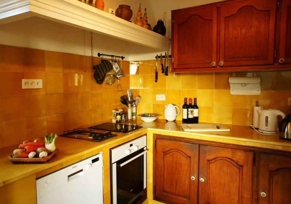 Well-equipped kitchen