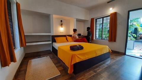 Mad about Coco (Budget non-AC) Beach and Yoga B&B