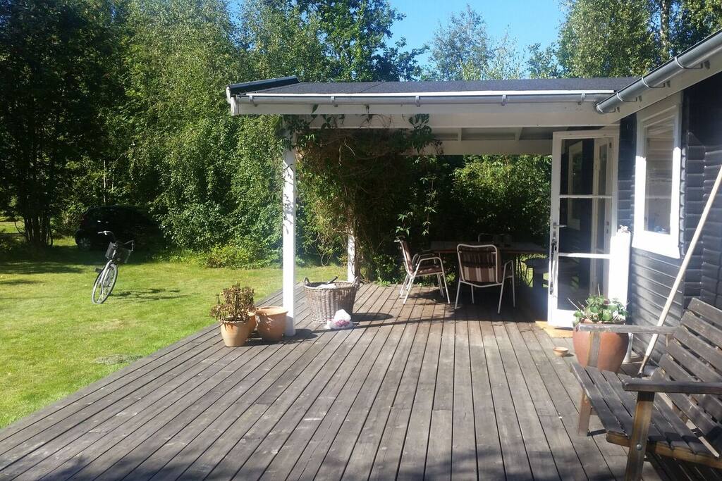 Front terrace