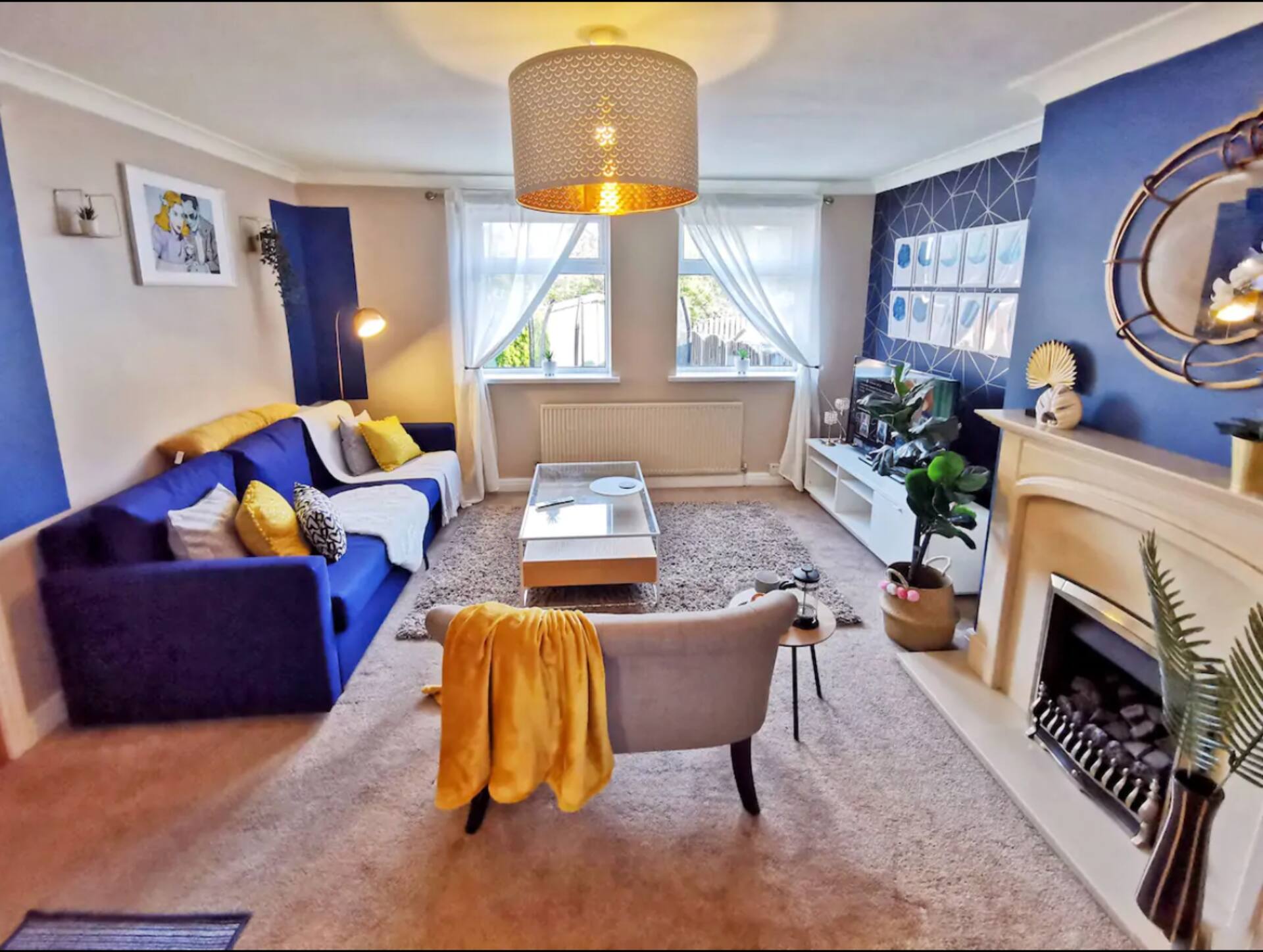 Highstone 4 Bedrooms Home 7 Beds With Parking and Garden