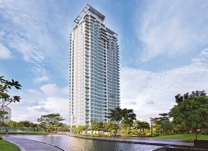 Luxurious 2BR Apartment