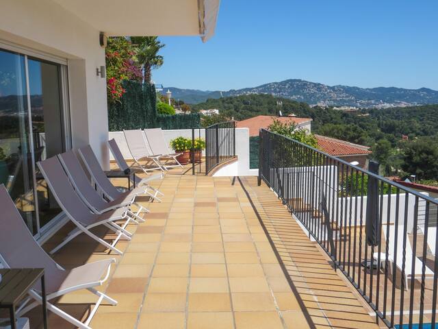 ★ CoastalVillas – Villa Blue Bay ★ beautiful views gallery image 5