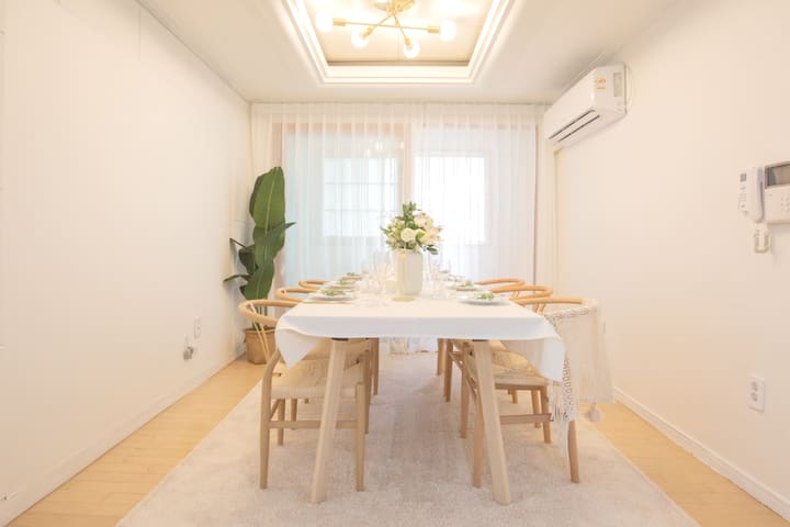 햇살맛집 넓은거실&단독테라스 3룸4베드!! 연남동꽃길뷰 New Open!! - Séoul