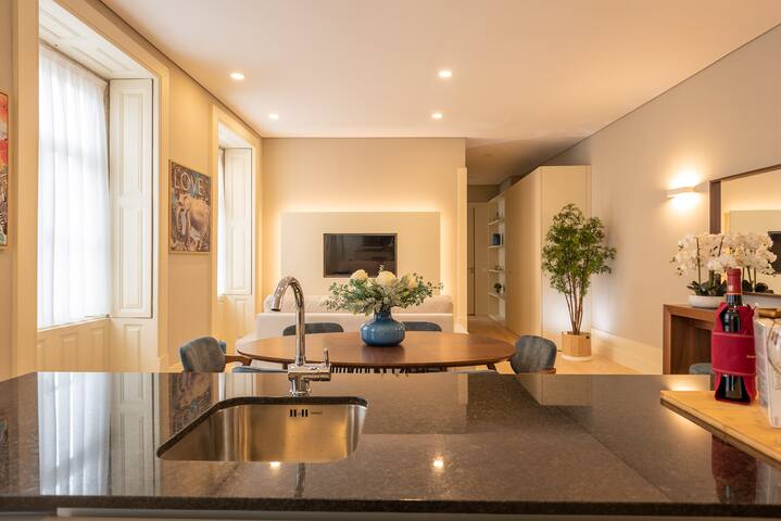 CC Downtown Palace – G gallery image 2