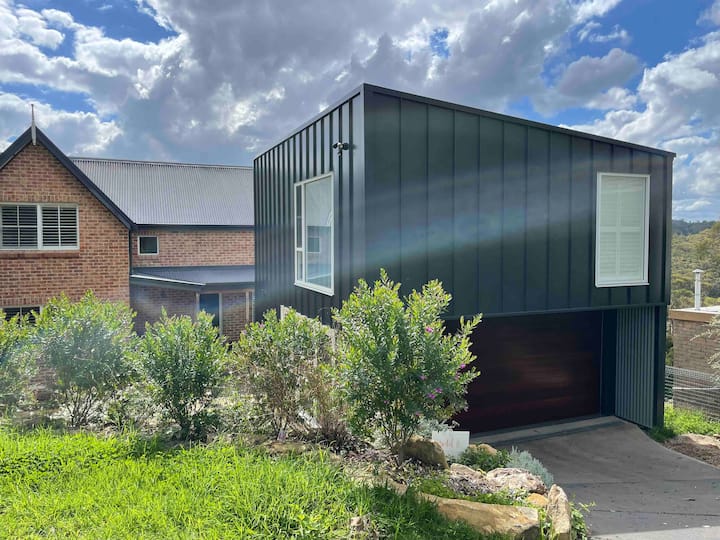 10 Best Airbnb Vacation Rentals In Hazelbrook, Australia Updated 2024