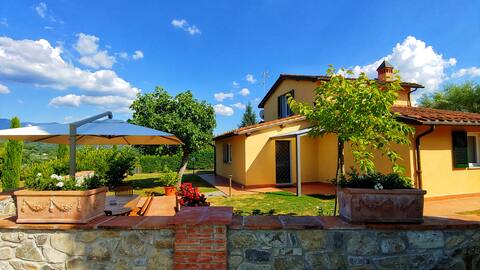 VILLA with Pool - 3 Bedrooms (each with bathroom)
