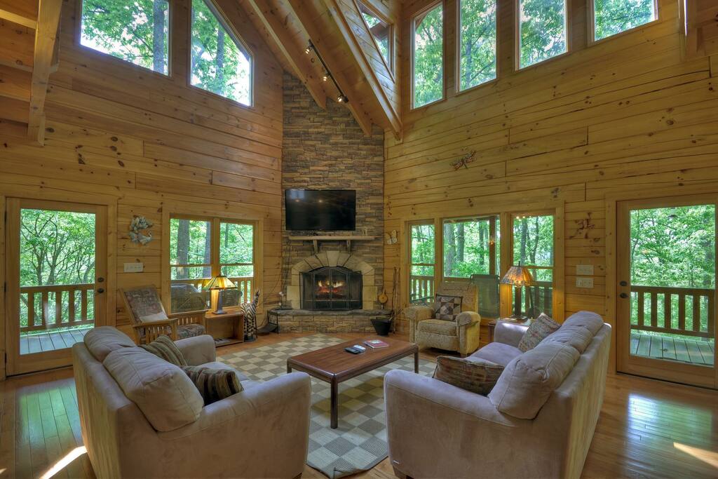 Mountain Blessing - Living Area