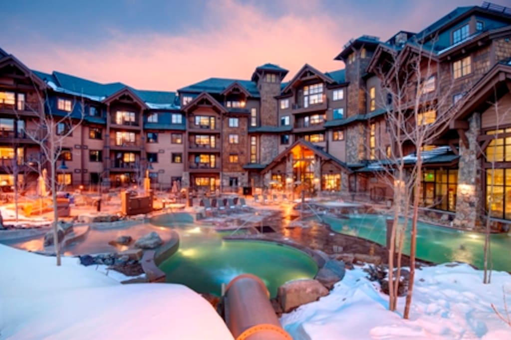 Hot tubs and Indoor/Outdoor pool
with Slide!