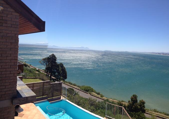 Villa Favour gallery image 3