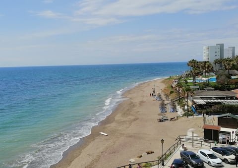 Apartamento en la orilla de Calahonda
