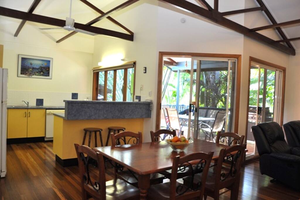 DINNING & KITCHEN