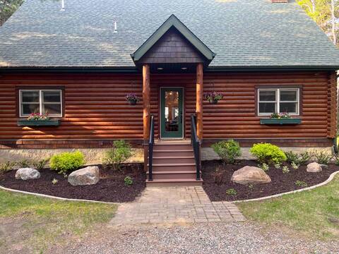 Luxury Home 1/2 Mile from Trail