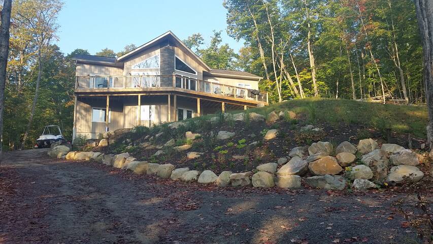 Luxury Waterfront Muskoka Cottage In Huntsville Cottages For