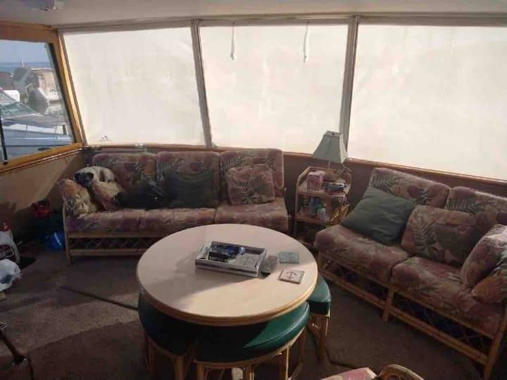 8 Best Houseboats For Rent In Ohio, USA Updated 2024 Trip101