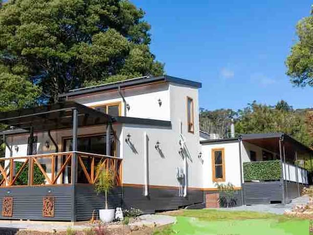 Woods Point Nature Retreat!