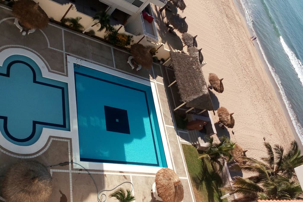 Fraccionamiento privado con pie de playa.