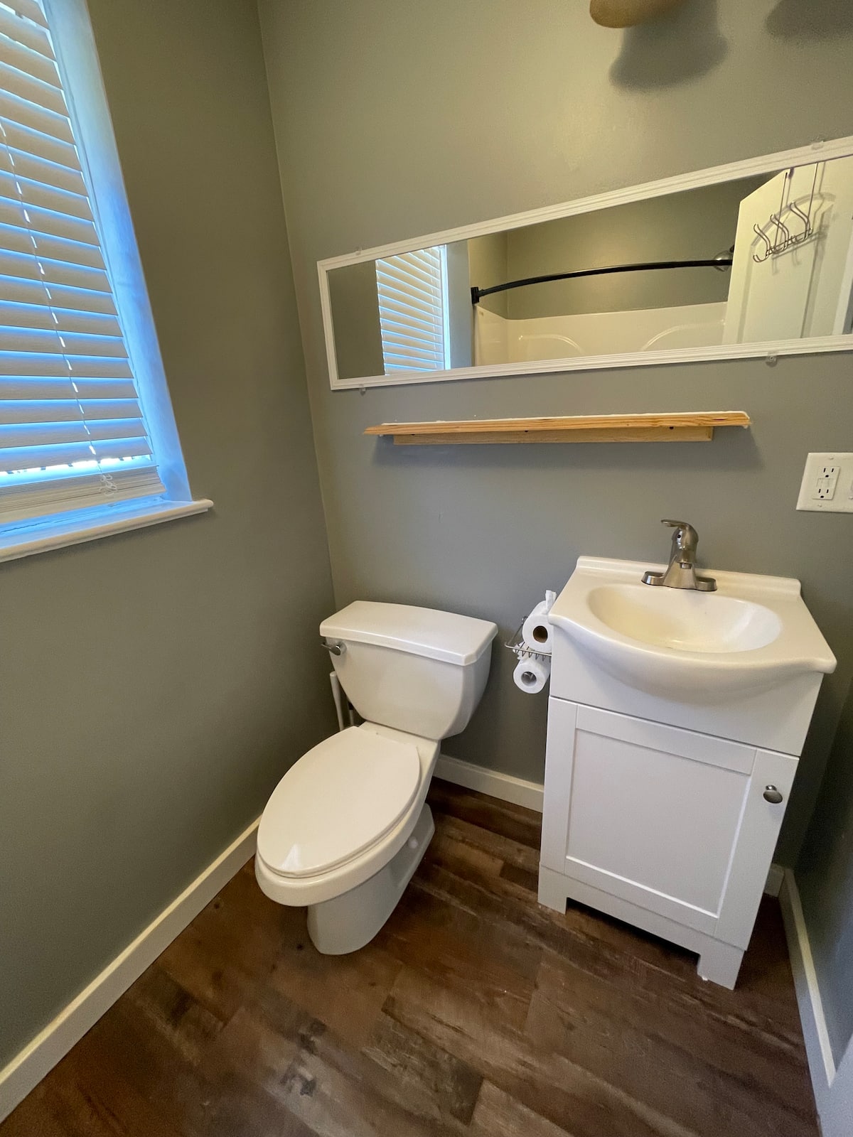 Country Club Estate — photo 20