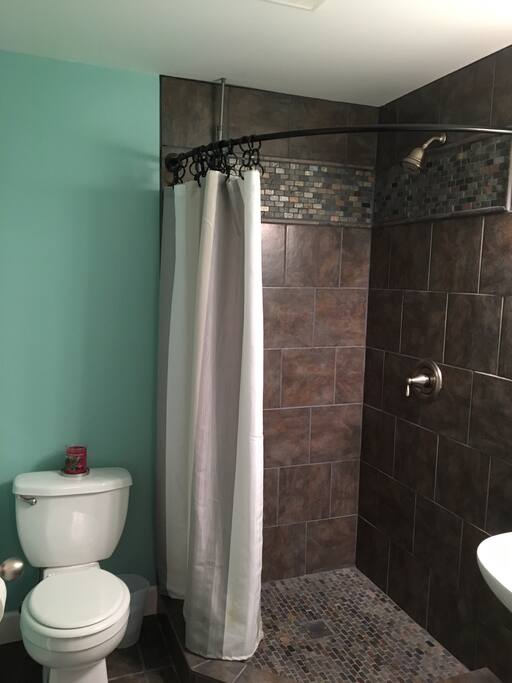 Clean & Private Bath